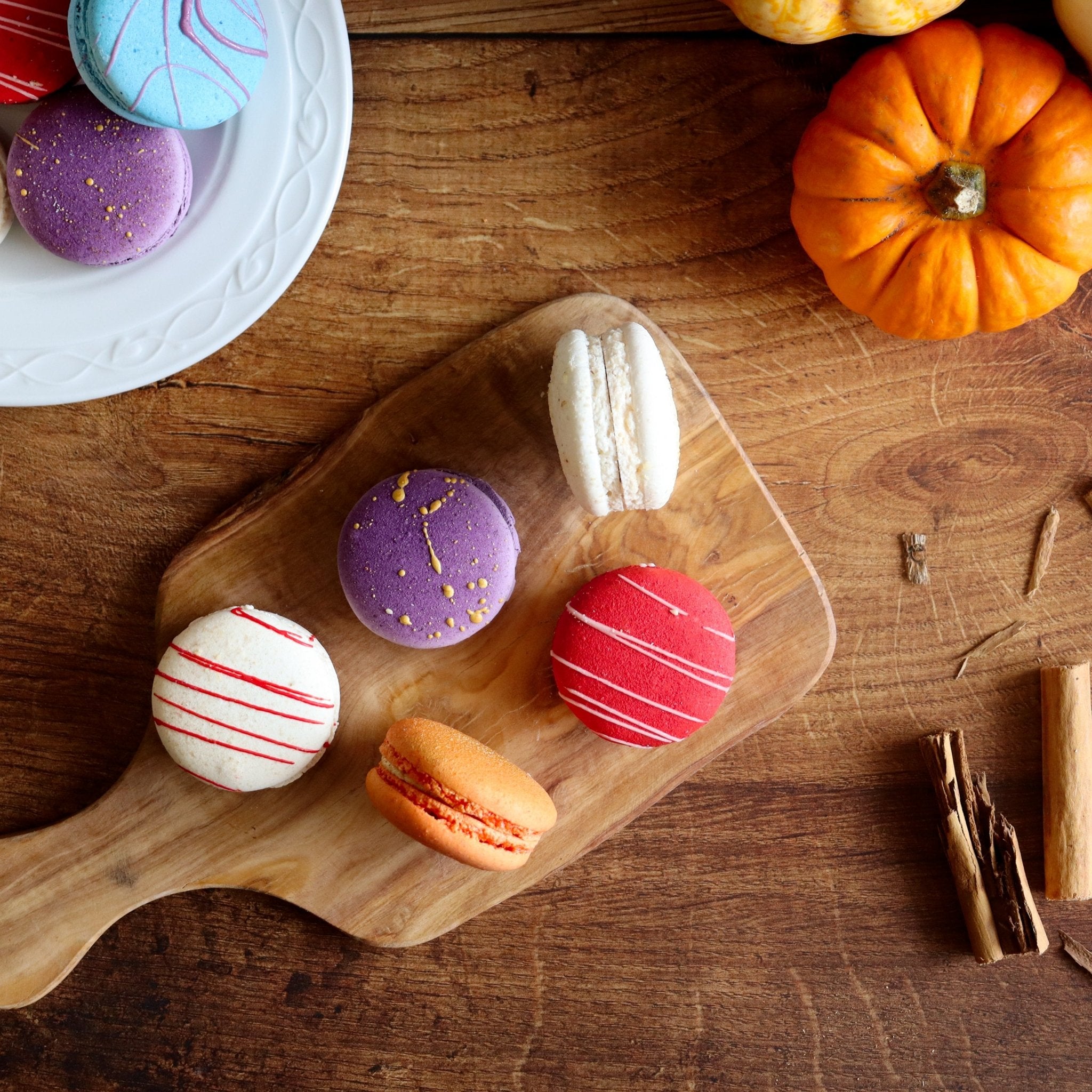 Autumn Macarons Gift Box - Biscuiteers