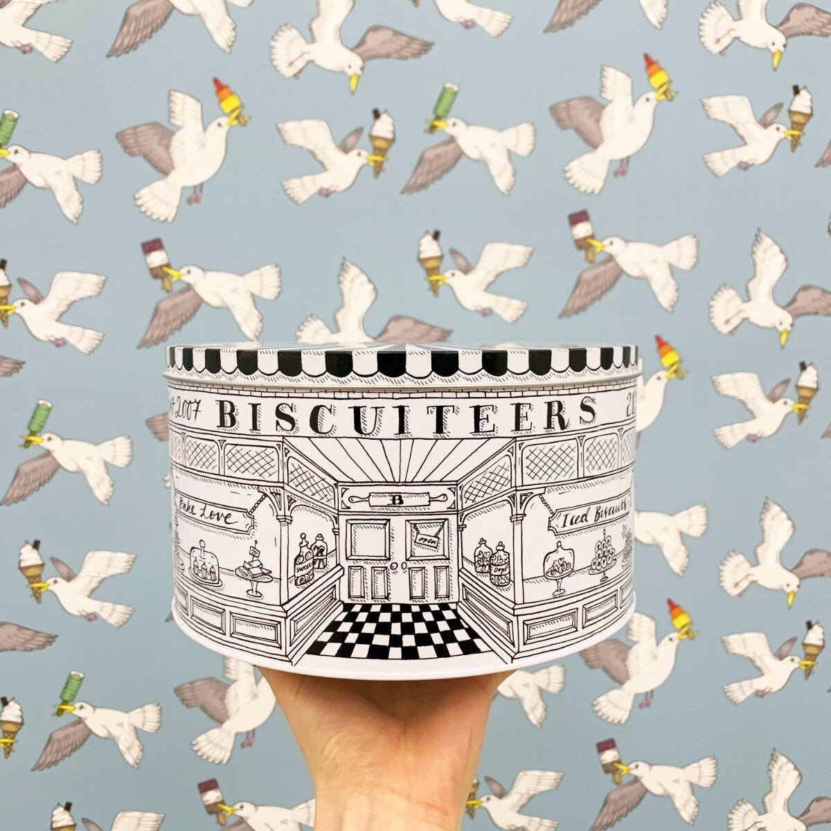 Biscuiteers Cake Tin - Biscuiteers