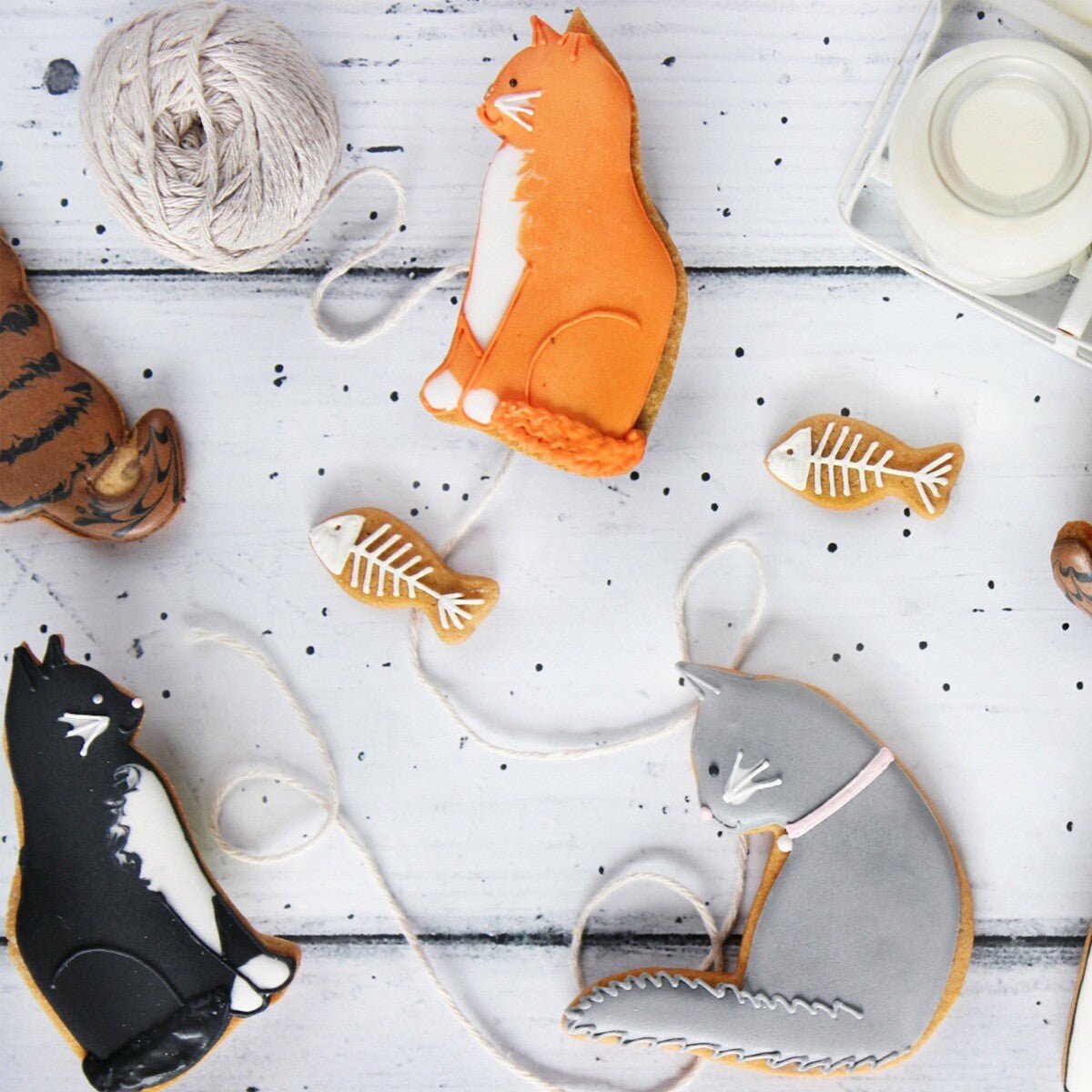 Cat Biscuit Tin - Biscuiteers