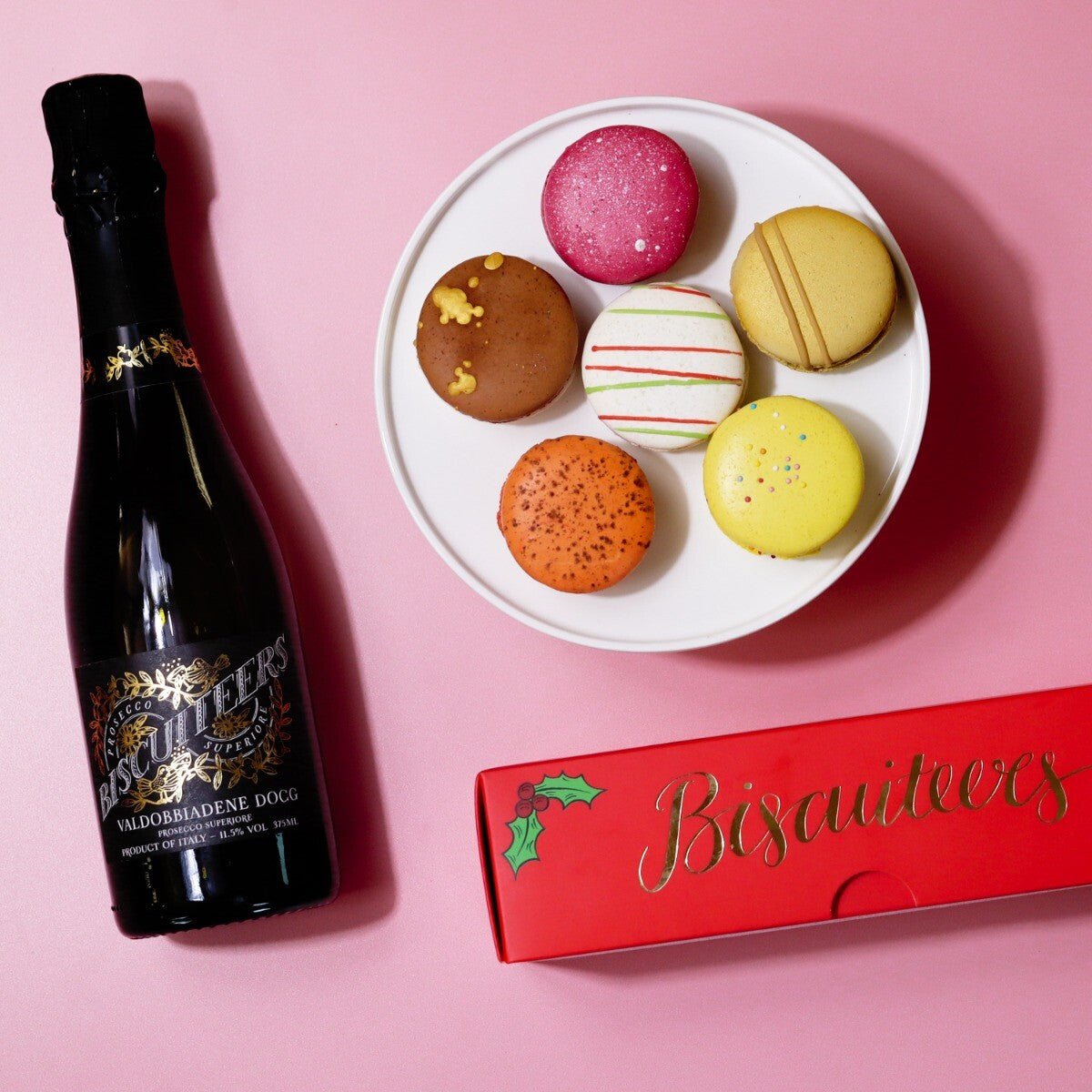 Merry Macarons Gift Box - Biscuiteers