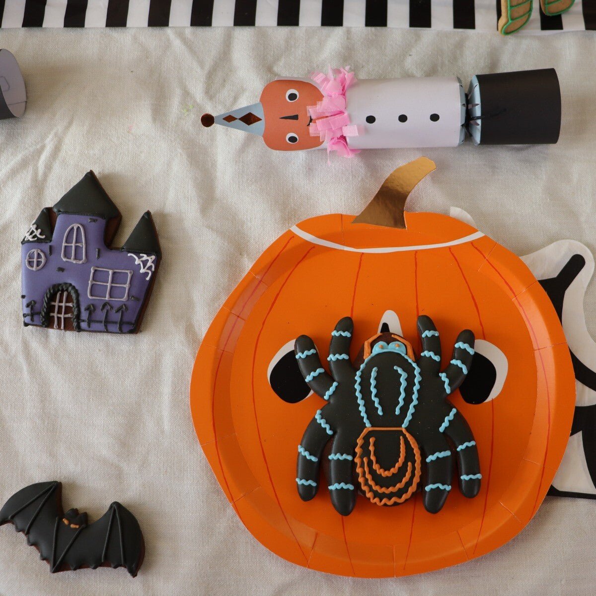 Scary Spider Letterbox Biscuit - Biscuiteers