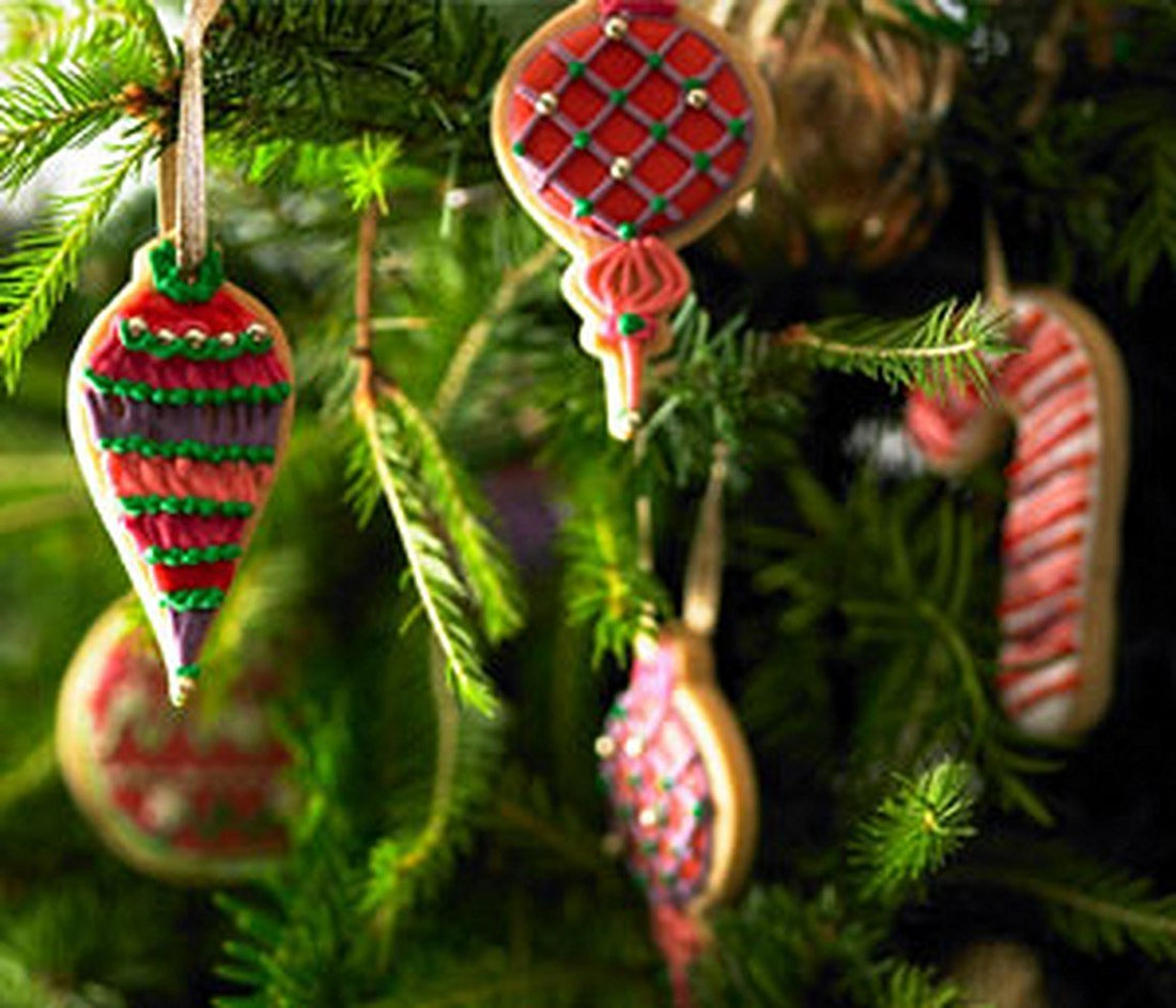 Cinnamon Christmas biscuit recipe - Biscuiteers