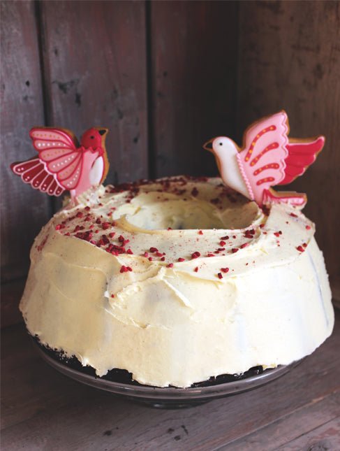 Hidden heart red velvet cake recipe - Biscuiteers