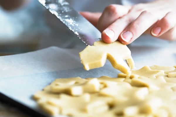 How to bake | Gluten free vanilla biscuit recipe - Biscuiteers