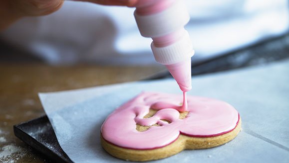 Royal Icing and Flood - Biscuiteers