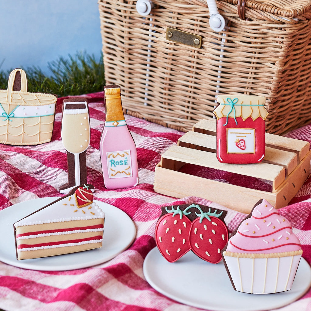 Biscuiteers Summer Picnic Hamper - Biscuiteers
