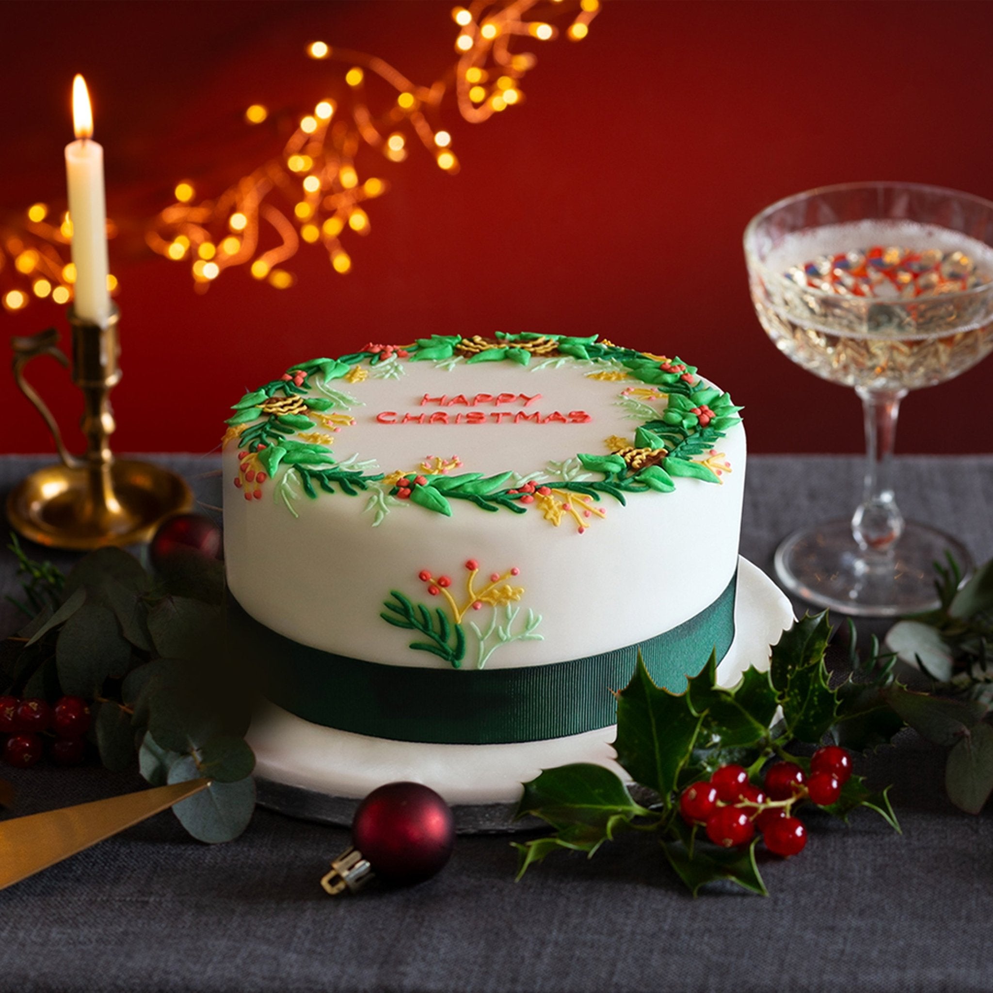 Christmas Cake And Tin Gift Box - Biscuiteers