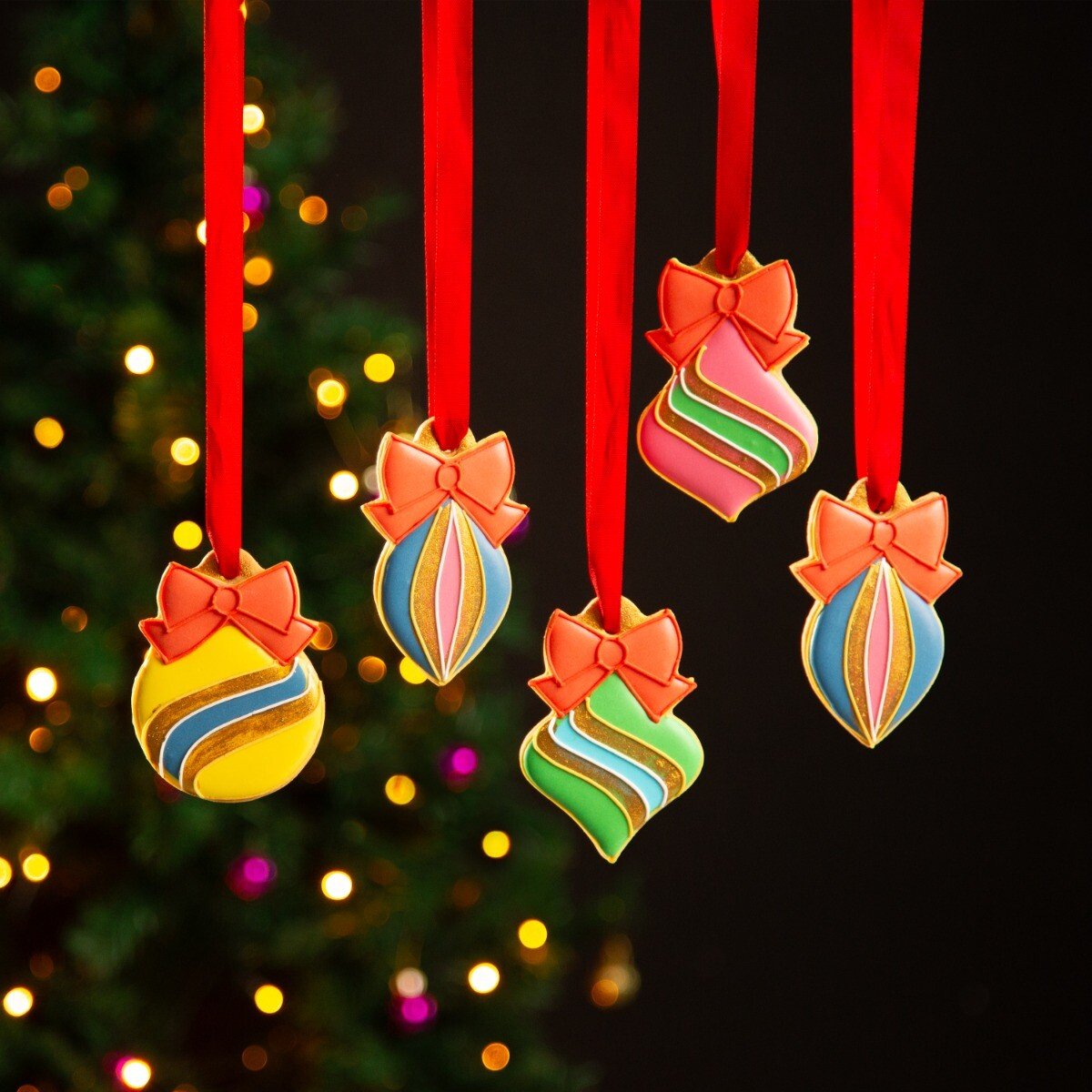 Christmas Tree Decorations Luxe Biscuit Tin - Biscuiteers