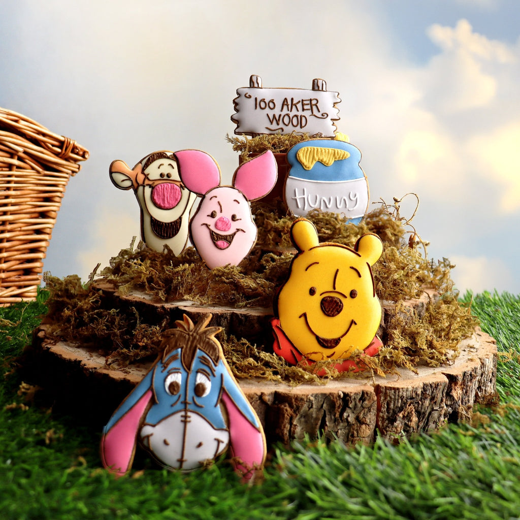 Disney Winnie the Pooh Biscuit Tin - Biscuiteers