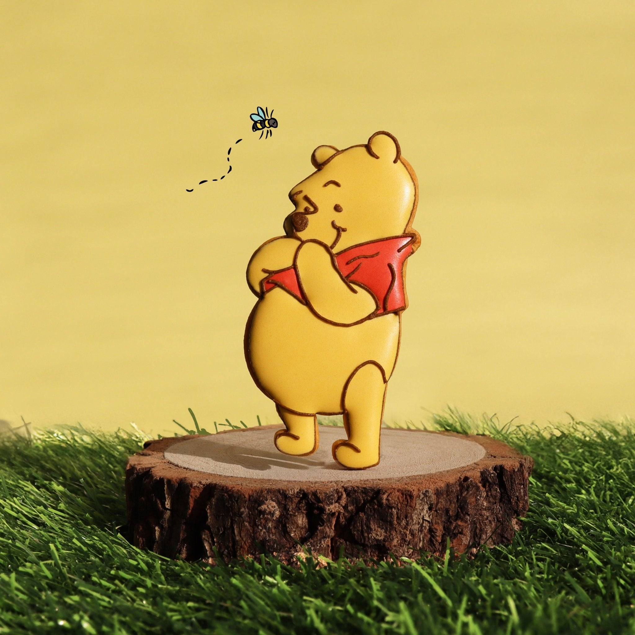 Disney Winnie the Pooh Letterbox Biscuit - Biscuiteers