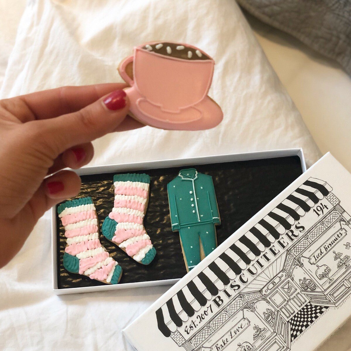 Duvet Day Letterbox Biscuits - Biscuiteers