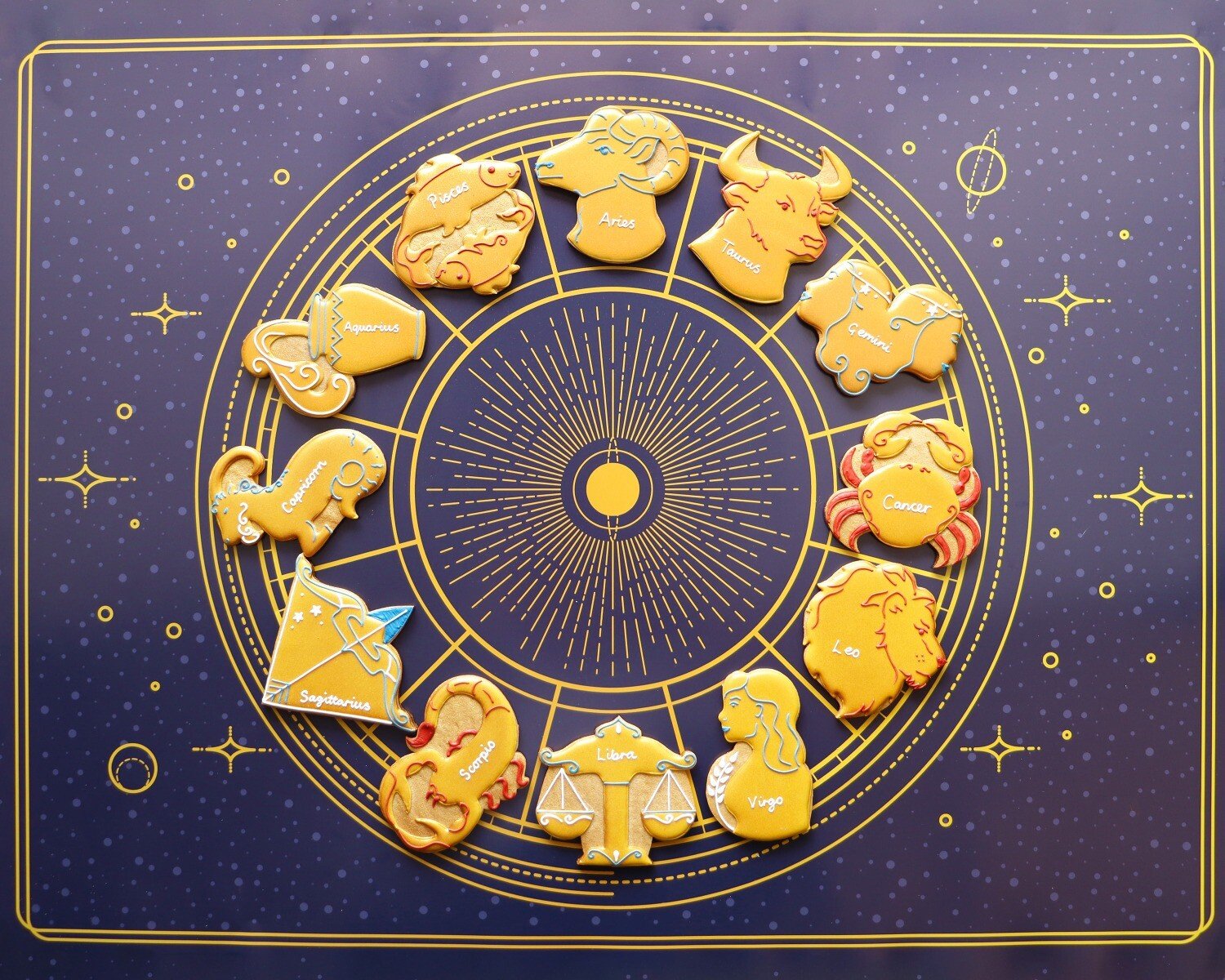Leo Horoscope Letterbox Biscuit - Biscuiteers