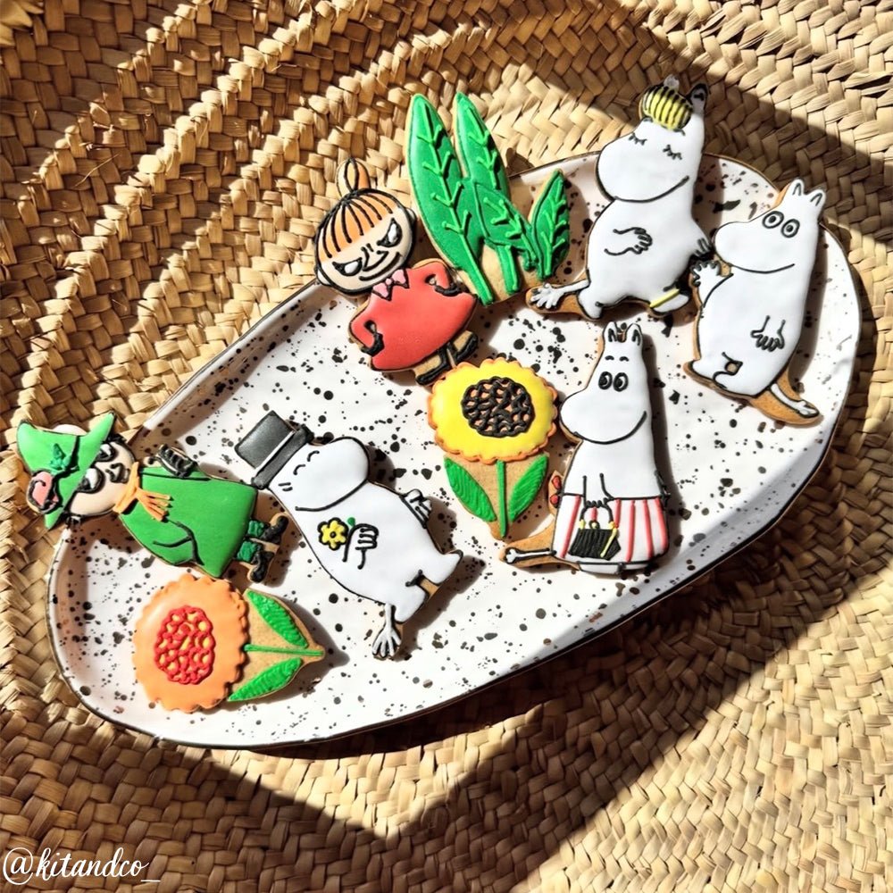 Moomins Biscuit Tin - Biscuiteers