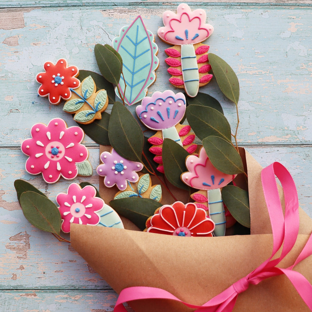 Mother's Day Flowers Biscuit Tin - Biscuiteers