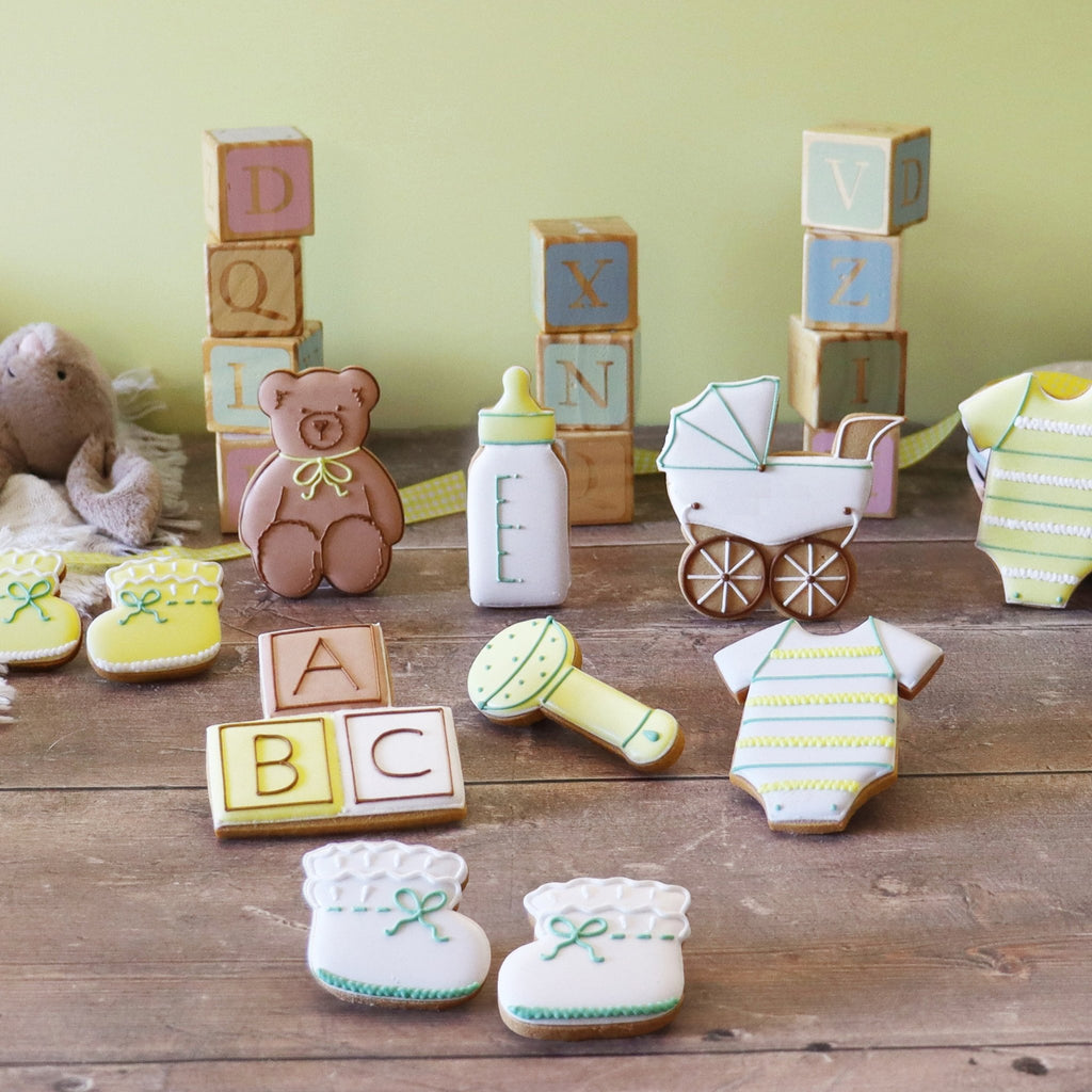 New Kid On The Block Luxe Biscuit Tin - Biscuiteers