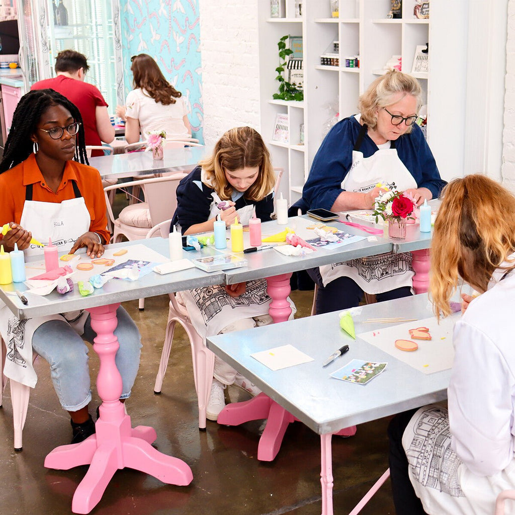 School of Icing Class - Biscuiteers